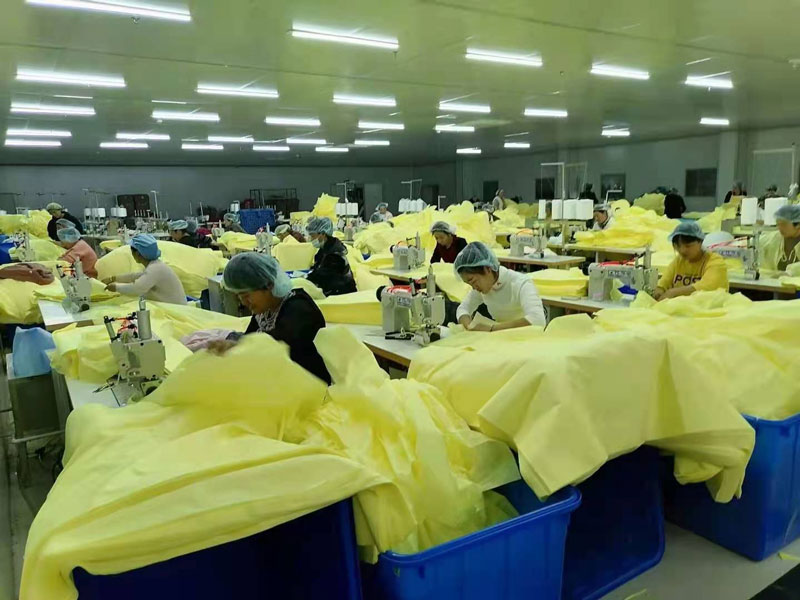 醫(yī)護(hù)防護(hù)用品生產(chǎn)現(xiàn)場(chǎng)